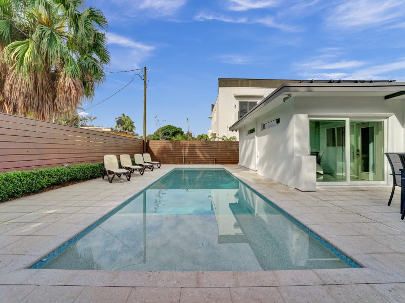 Exquisite Oasis: Luxe 3BR Home with Private Pool, Game Room and BBQ