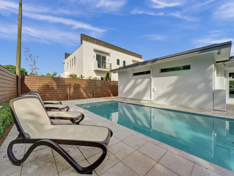 Exquisite Oasis: Luxe 3BR Home with Private Pool, Game Room and BBQ