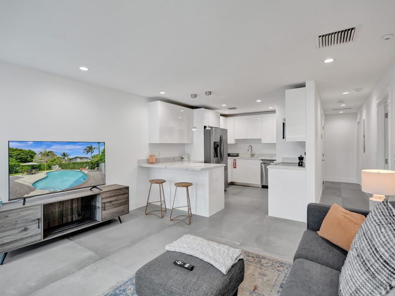 Contemporary Oasis: Modern 2BR Home with Community Pool