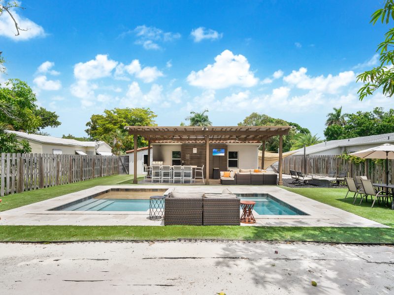 Happy Vacay Stay Place; Modern 3BR House in Fort Lauderdale