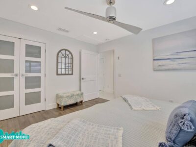 Nautica Blue Spacious 2 bed / 2 bath Walking Distance