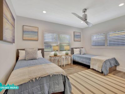 Nautica Blue Spacious 2 bed / 2 bath Walking Distance
