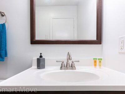 Four Palms - Spacious 1 bed / 1 bath Short-Term Duplex Apartment