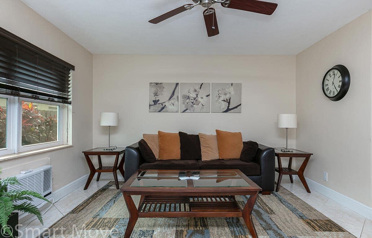 Four Palms - Spacious 1 bed / 1 bath Short-Term Duplex Apartment