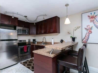 Four Palms - Spacious 1 bed / 1 bath Short-Term Duplex Apartment