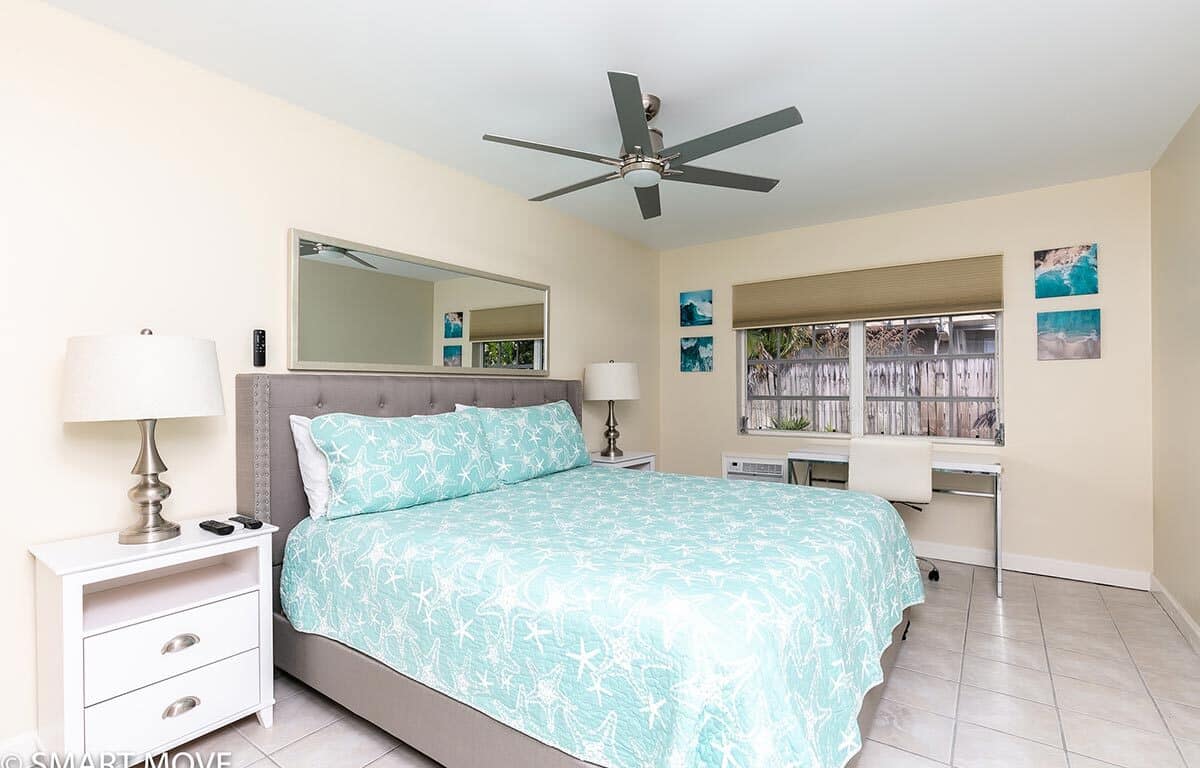 Paradise Point - Popular 1 bed / 1 bath Short-Term Rental Apartment