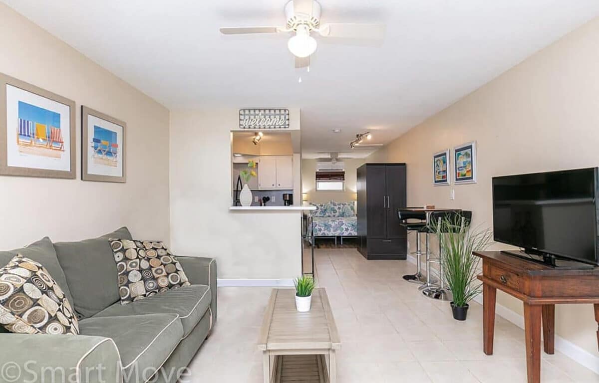 Three Palm - Cozy 1 bed / 1 bath Short-Term Apartment