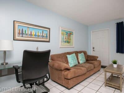 Two Palms - Popular 1 bed / 1 bath Short-Term Duplex Apartment