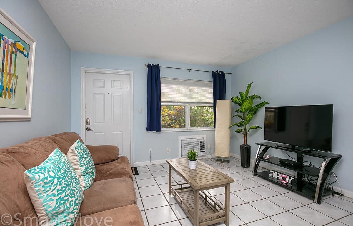 Two Palms - Popular 1 bed / 1 bath Short-Term Duplex Apartment