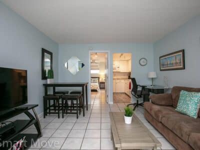 Two Palms - Popular 1 bed / 1 bath Short-Term Duplex Apartment