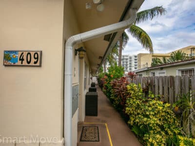 Four Palms - Spacious 1 bed / 1 bath Short-Term Duplex Apartment