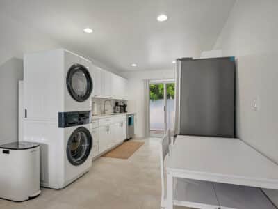 Sea Star - Beautiful Newly Renovated 3 Bedroom / 2 Bath Fort Lauderdale Apartment Retreat