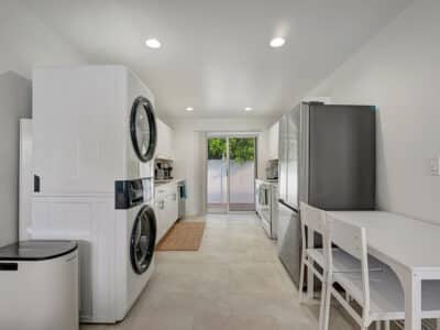 Sea Star - Beautiful Newly Renovated 3 Bedroom / 2 Bath Fort Lauderdale Apartment Retreat