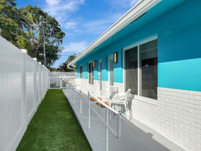 Sea Star - Beautiful Newly Renovated 3 Bedroom / 2 Bath Fort Lauderdale Apartment Retreat