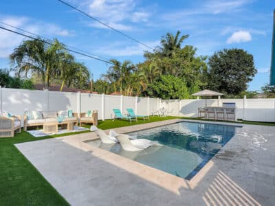 Sea Star - Beautiful Newly Renovated 3 Bedroom / 2 Bath Fort Lauderdale Apartment Retreat