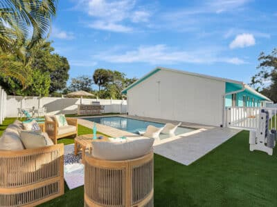 Sea Star - Newly Renovated Studio with Bathroom and Kitchenette Fort Lauderdale Retreat