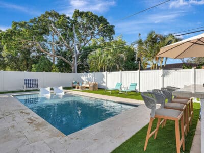 Sea Star - Newly Renovated Studio with Bathroom and Kitchenette Fort Lauderdale Retreat