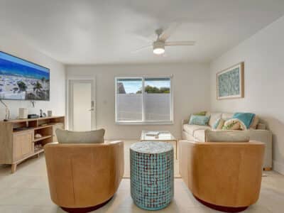 Sea Star - Beautiful Newly Renovated 3 Bedroom / 2 Bath Fort Lauderdale Apartment Retreat