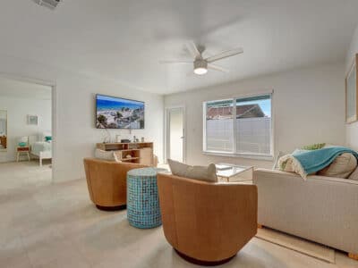 Sea Star - Beautiful Newly Renovated 3 Bedroom / 2 Bath Fort Lauderdale Apartment Retreat