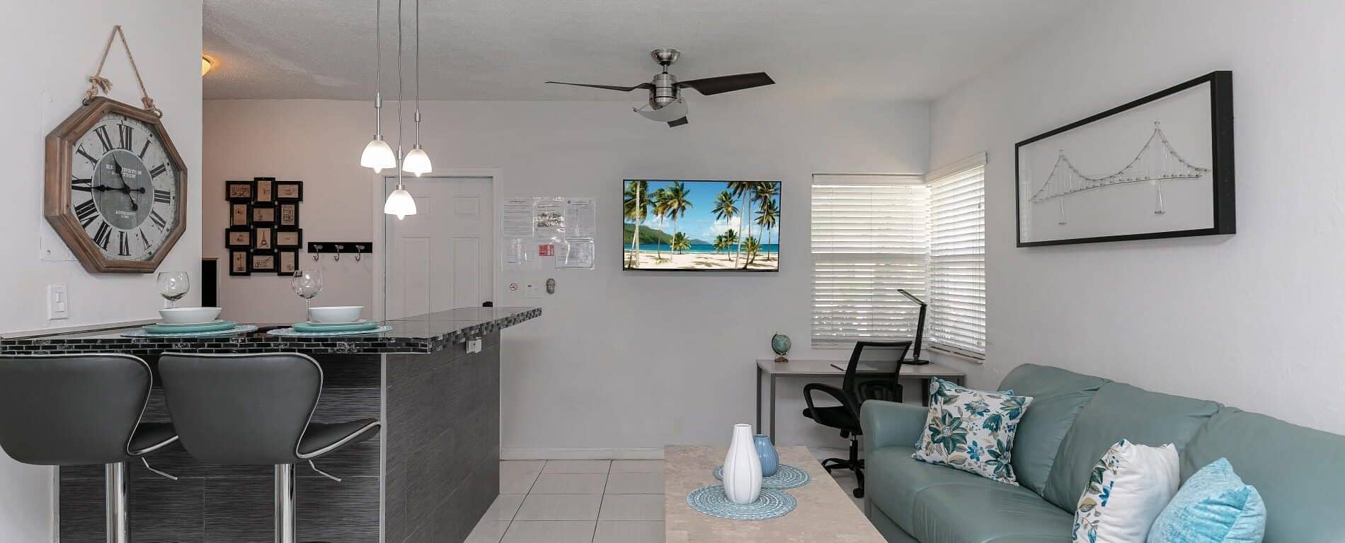 Northern View - Cozy 1 Bed / 1 Bath Downtown Retreat