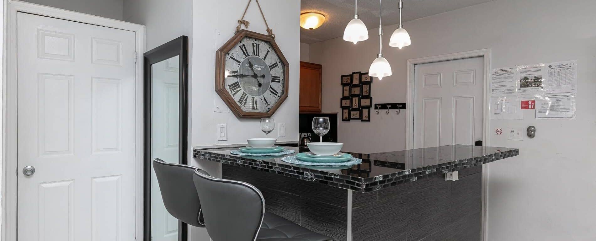 Northern View - Cozy 1 Bed / 1 Bath Downtown Retreat
