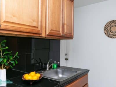 Central View - Cozy 1 Bed / 1 Bath Downtown Retreat