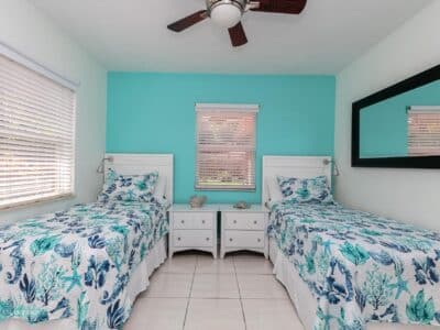 Central View - Cozy 1 Bed / 1 Bath Downtown Retreat