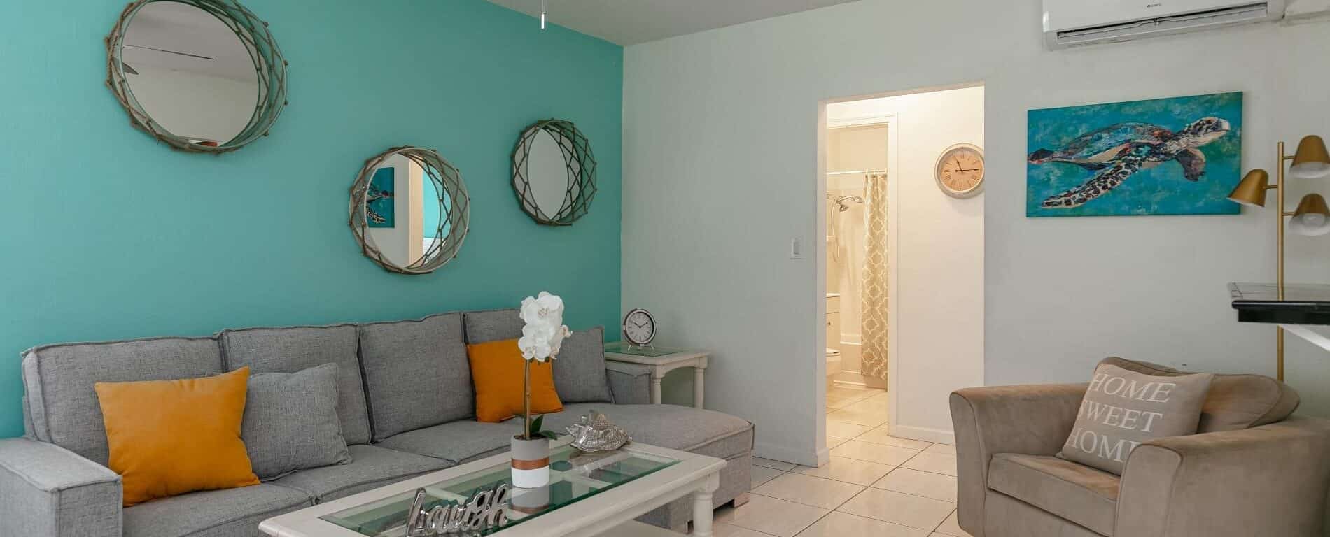 Central View - Cozy 1 Bed / 1 Bath Downtown Retreat