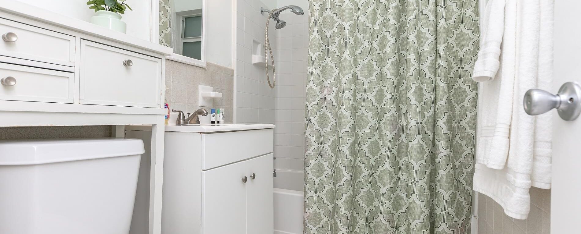 Central View - Cozy 1 Bed / 1 Bath Downtown Retreat
