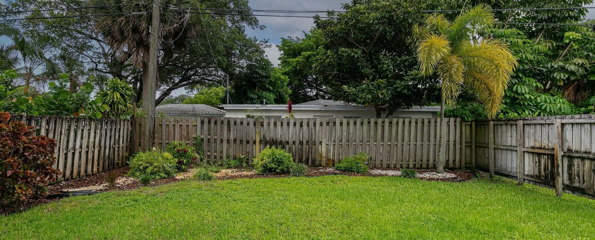 Southern View - Cozy 1 Bed / 1 Bath Downtown Retreat