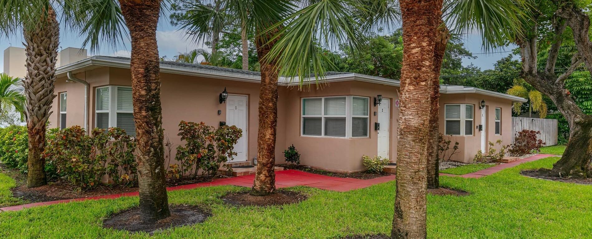 Southern View - Cozy 1 Bed / 1 Bath Downtown Retreat