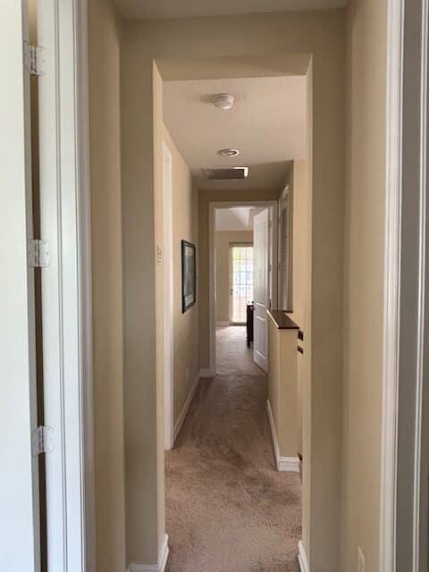 Fantasea - Spacious 4 bedroom / 2.5 bathrooms / Private Free-Standing House