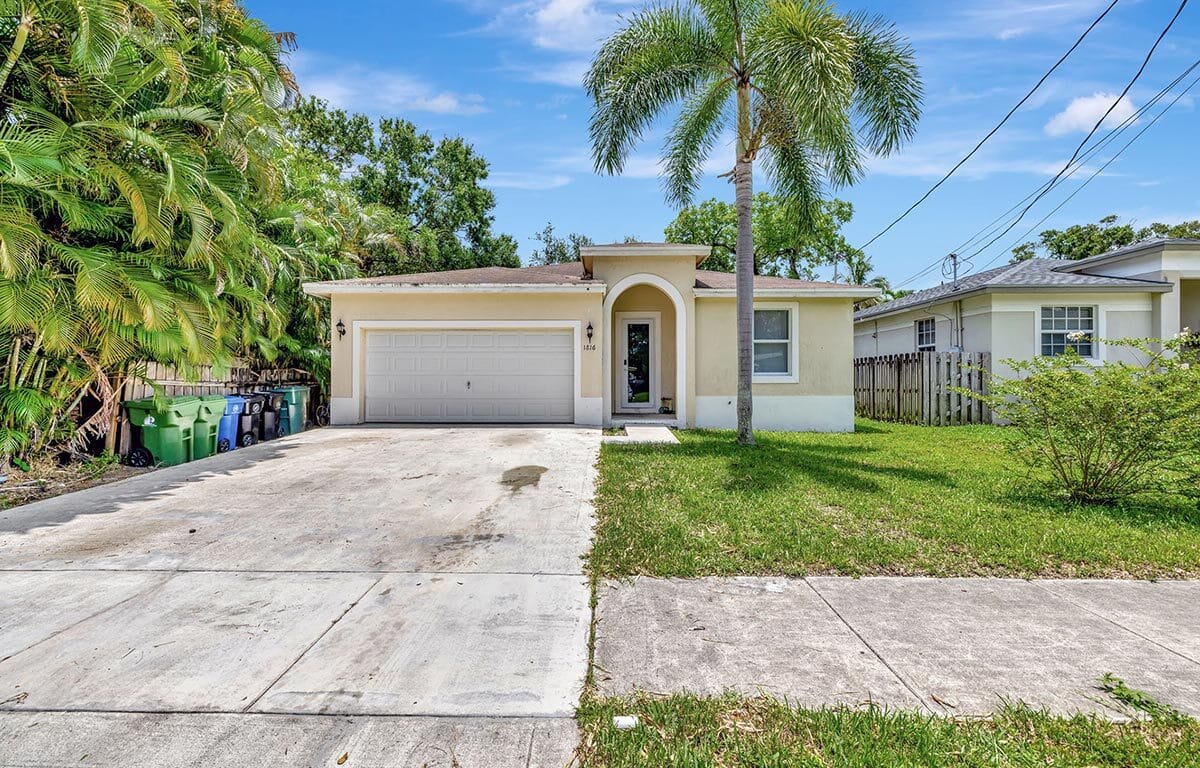 Marina Casa – Beautiful 4BR/2BA Fort Lauderdale Private Home Minutes from Marina & Airport