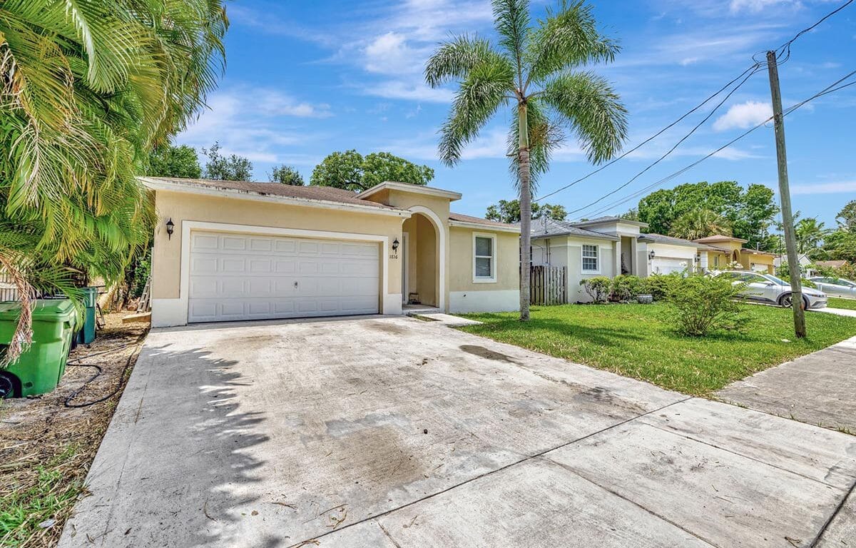 Marina Casa – Beautiful 4BR/2BA Fort Lauderdale Private Home Minutes from Marina & Airport