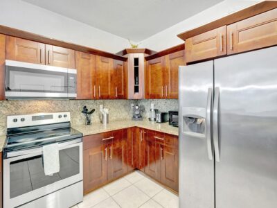 Marina Casa – Beautiful 4BR/2BA Fort Lauderdale Private Home Minutes from Marina & Airport