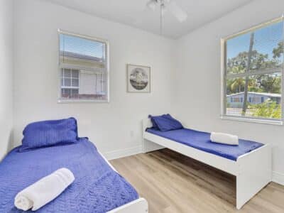 Marina Casa – Beautiful 4BR/2BA Fort Lauderdale Private Home Minutes from Marina & Airport