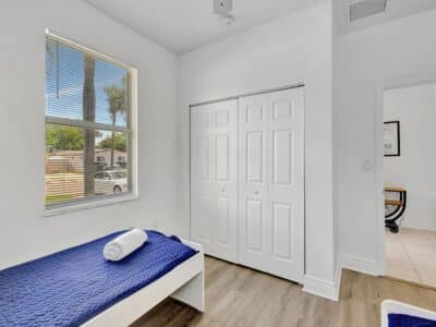 Marina Casa – Beautiful 4BR/2BA Fort Lauderdale Private Home Minutes from Marina & Airport