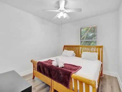 Marina Casa – Beautiful 4BR/2BA Fort Lauderdale Private Home Minutes from Marina & Airport