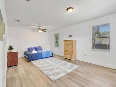 Marina Casa – Beautiful 4BR/2BA Fort Lauderdale Private Home Minutes from Marina & Airport