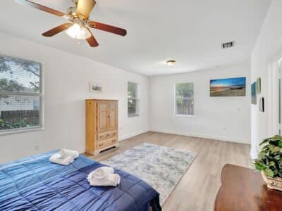 Marina Casa – Beautiful 4BR/2BA Fort Lauderdale Private Home Minutes from Marina & Airport
