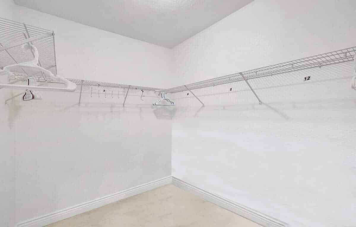 Marina Casa – Beautiful 4BR/2BA Fort Lauderdale Private Home Minutes from Marina & Airport