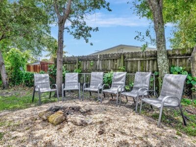 Marina Casa – Beautiful 4BR/2BA Fort Lauderdale Private Home Minutes from Marina & Airport