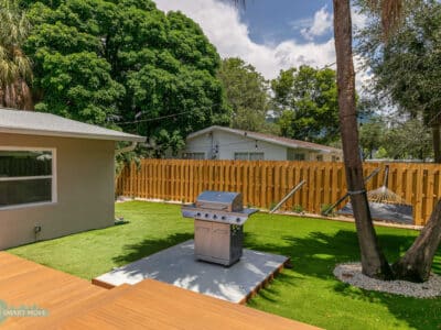 Welcome to Laudy – Stylish 5BR/3BA Fort Lauderdale Private Home Retreat