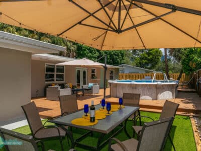 Welcome to Laudy – Stylish 5BR/3BA Fort Lauderdale Private Home Retreat