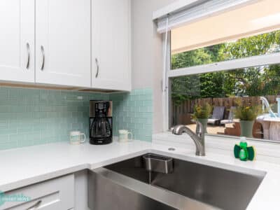 Welcome to Laudy – Stylish 5BR/3BA Fort Lauderdale Private Home Retreat