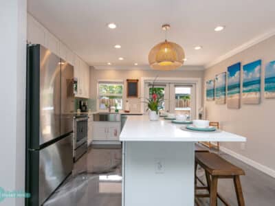 Welcome to Laudy – Stylish 5BR/3BA Fort Lauderdale Private Home Retreat