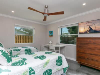 Welcome to Laudy – Stylish 5BR/3BA Fort Lauderdale Private Home Retreat