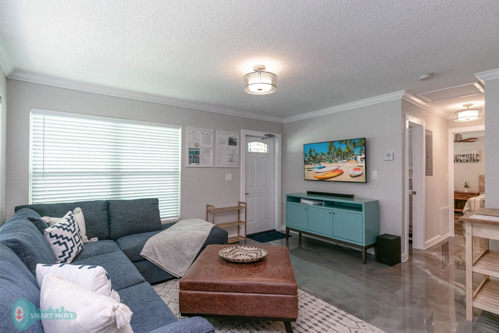 Welcome to Laudy – Stylish 5BR/3BA Fort Lauderdale Private Home Retreat