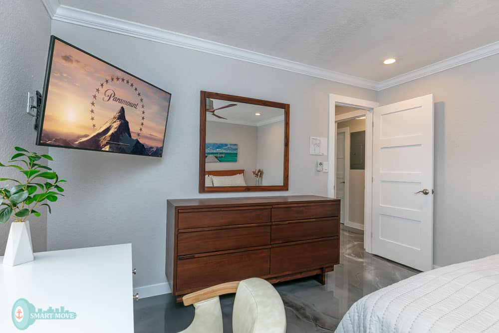 Welcome to Laudy – Stylish 5BR/3BA Fort Lauderdale Private Home Retreat