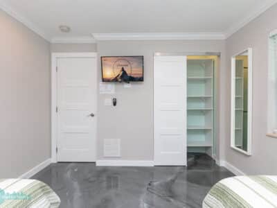 Welcome to Laudy – Stylish 5BR/3BA Fort Lauderdale Private Home Retreat